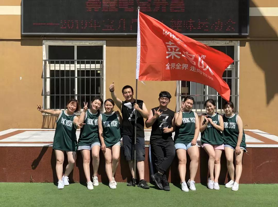 5d5f89d2459a1.jpg